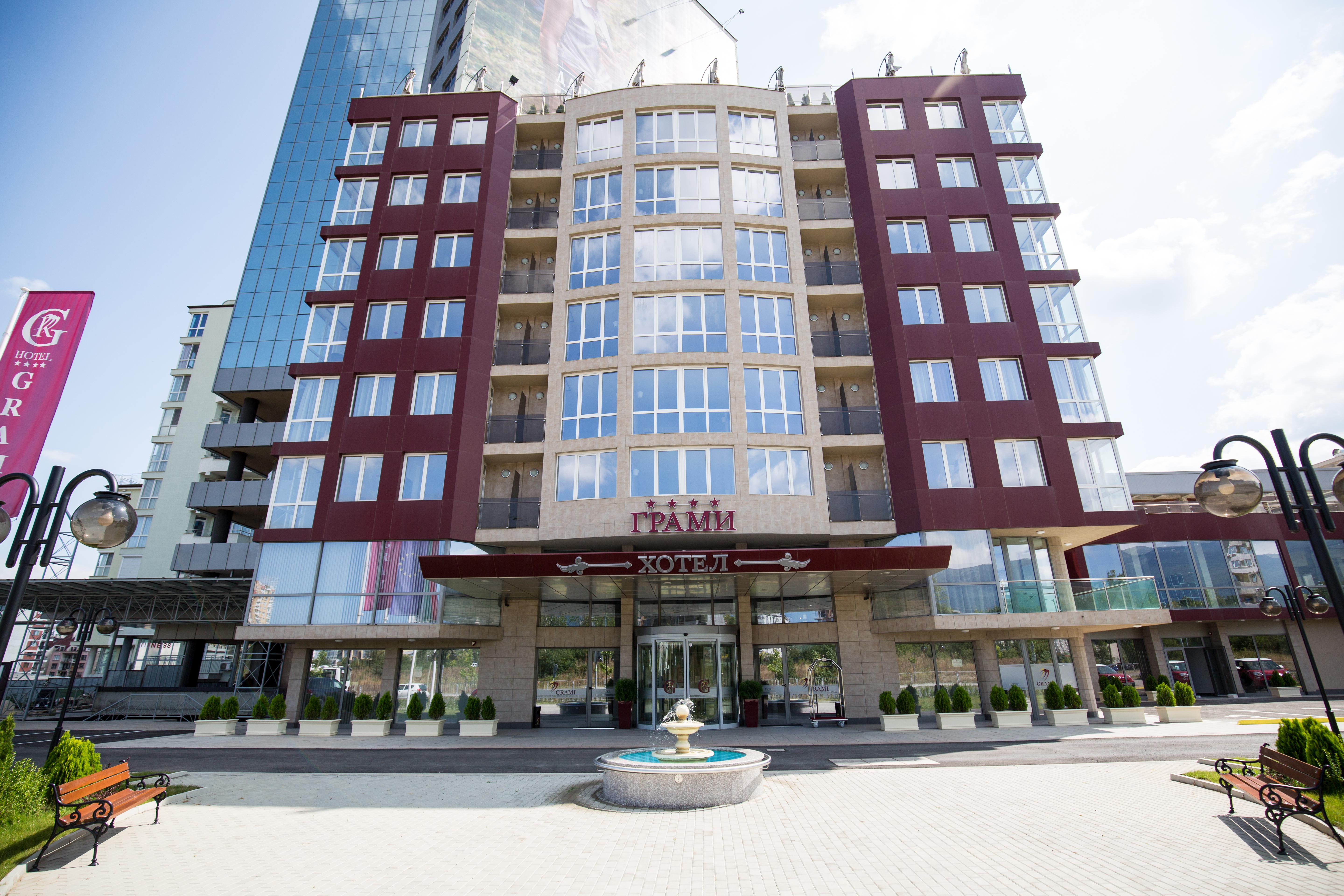 Grami Hotel Sofía Exterior foto